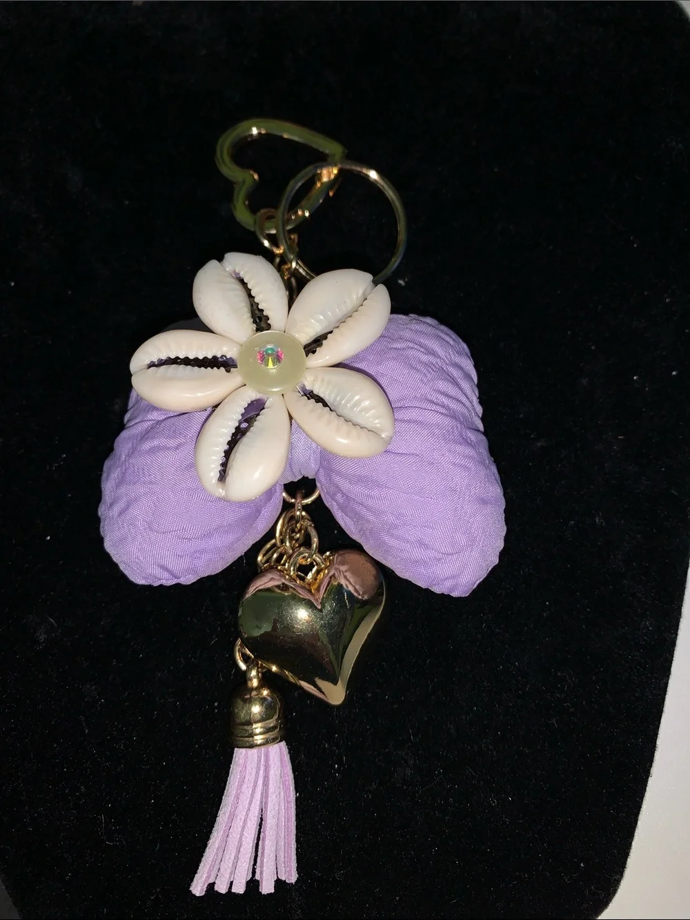 Handmade shell Bow purse/bag charm keychain with heart and tassel